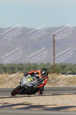 media/Oct-13-2025-Moto Forza (Mon) [[a66d839500]]/2-A Group/Session 3 (Turn 16)/